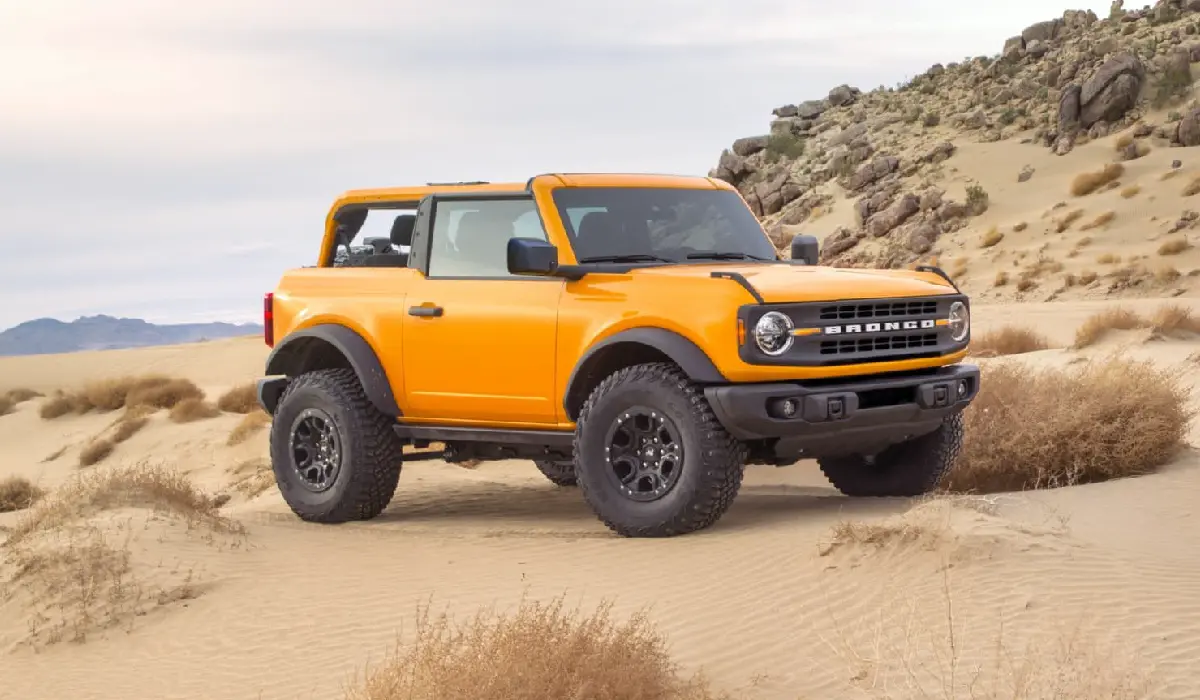 Ford - Bronco Outer Banks 2Dr - Best Car Rentals - Best Preowned Car - Exclusive Concierge Club.webp